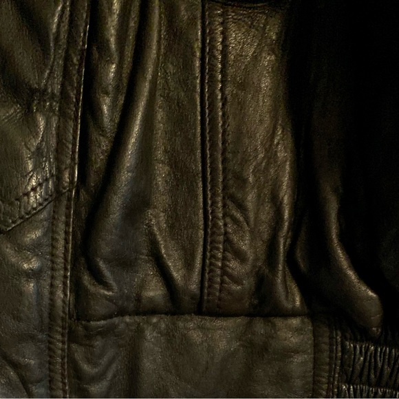 Black leather jacket for men - Picture 7 of 9
